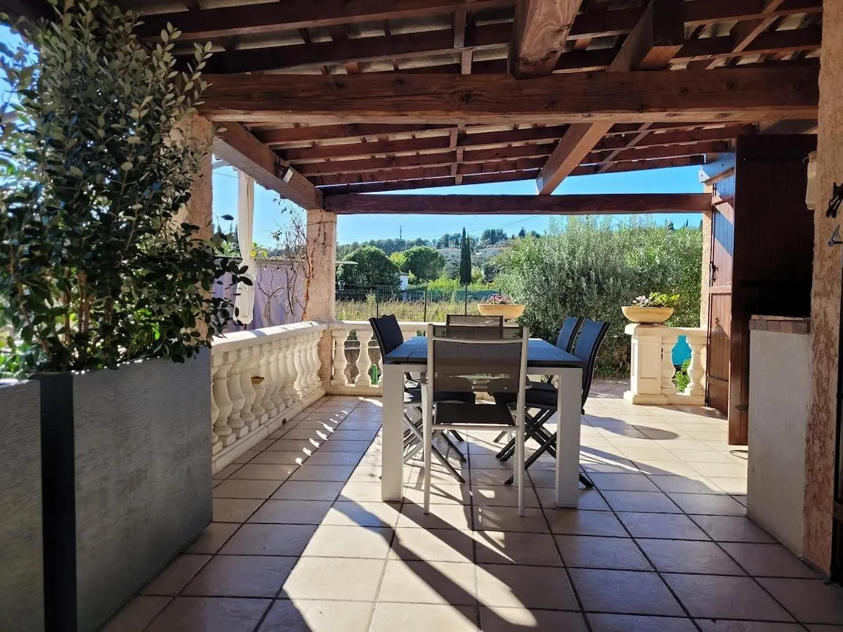Holiday home Coquette Maison 3 Chambres, Climatisee, A Grasse Cote D'Azur